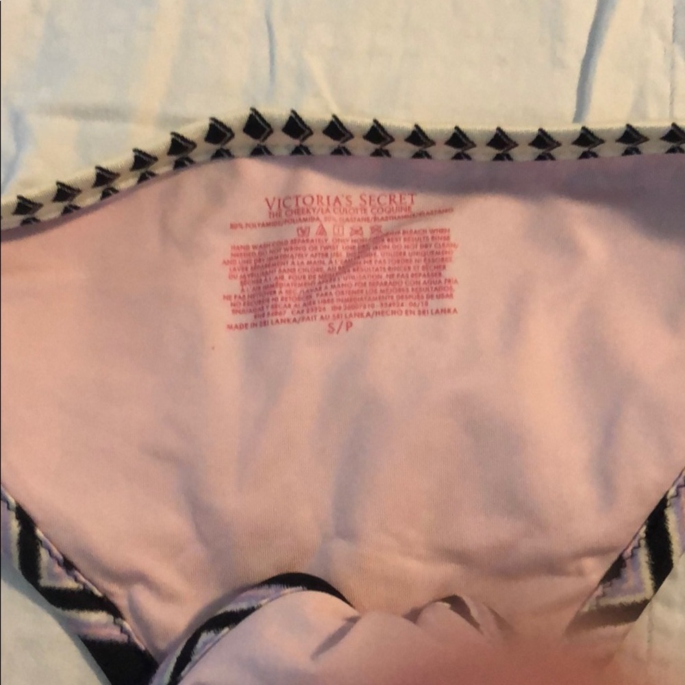 Patterned bikini - Picture 4 of 5